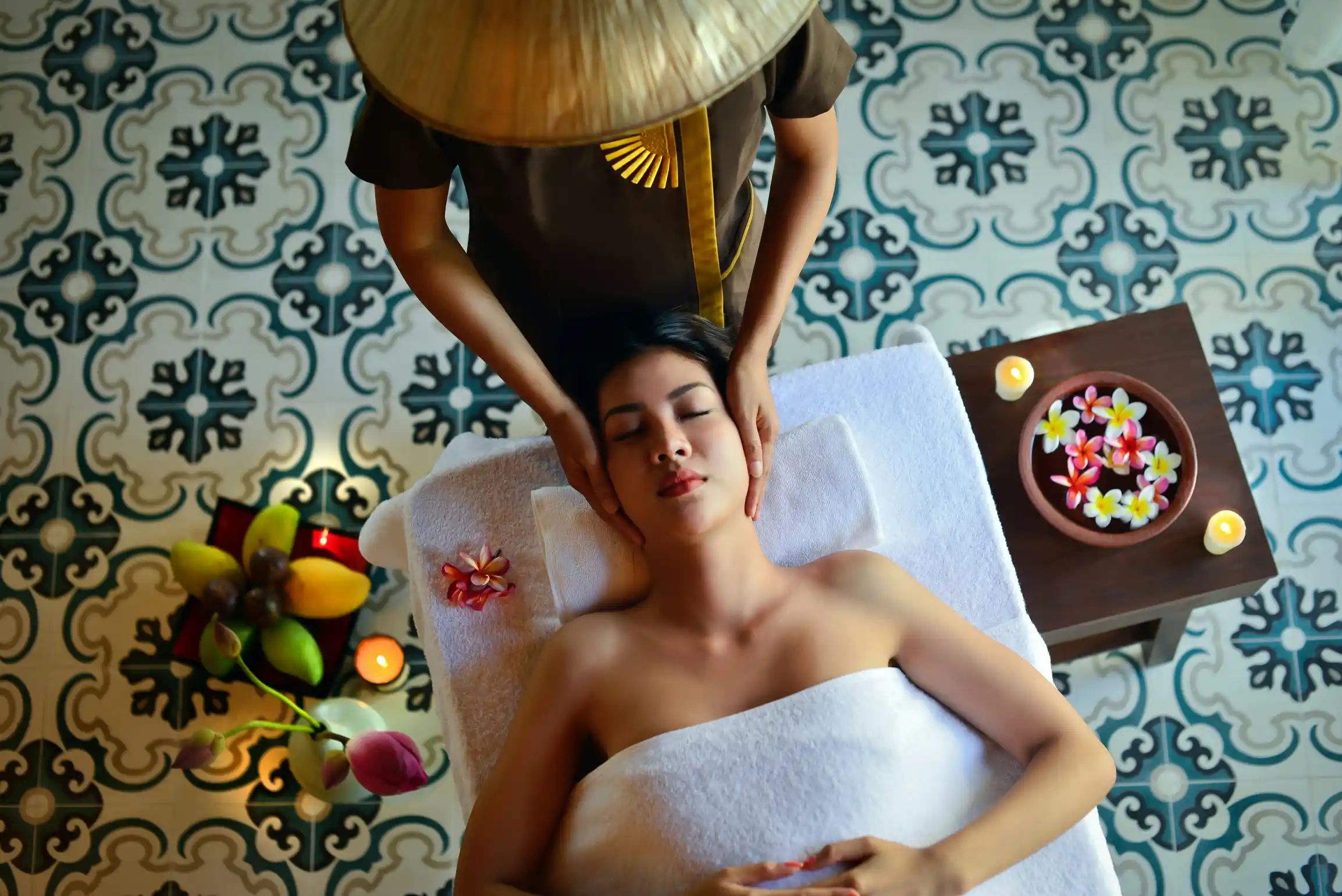 Hot oil spa massage at Radiance Thai Spa