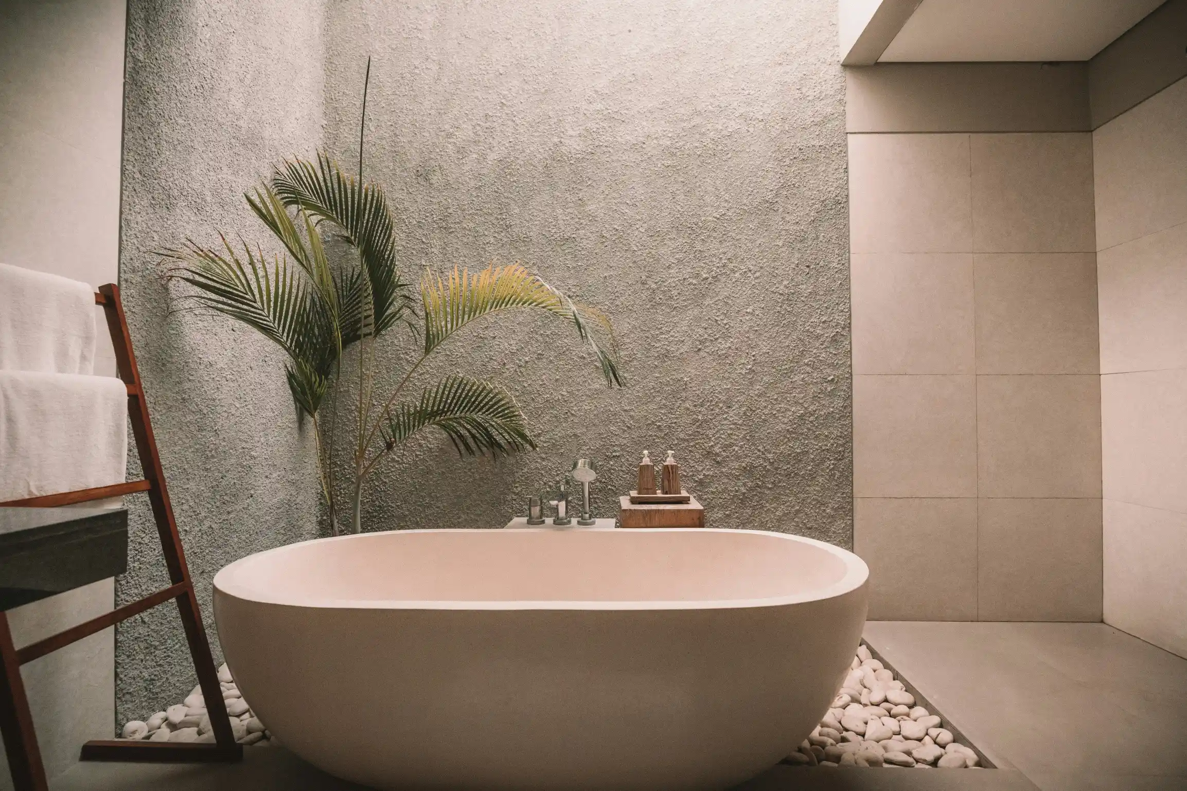 Six hand massage at Radiance Thai Spa